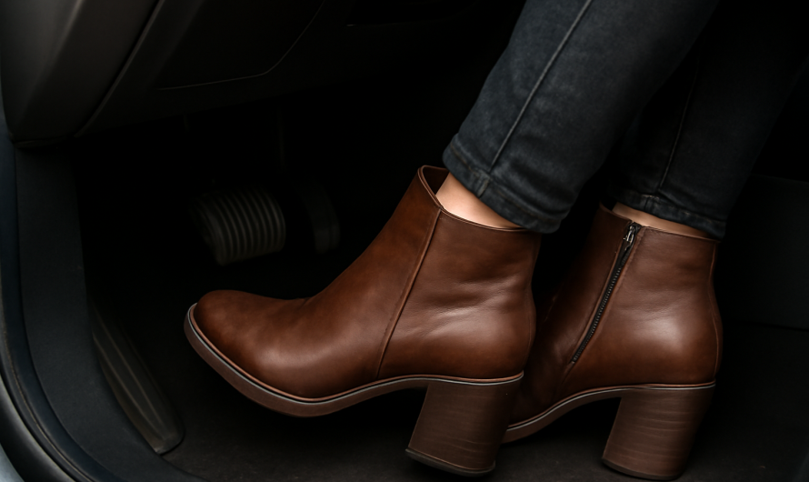 Bottines à talon ou plates : lesquelles conviennent mieux pour conduire ?